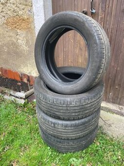 Letní pneu 215/55 R17