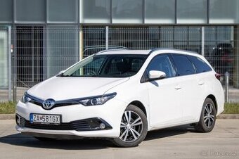 Toyota Auris Touring Sports