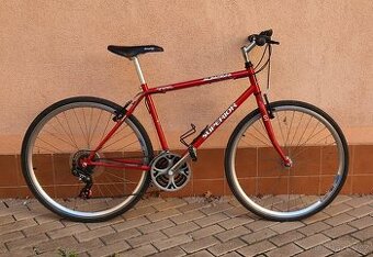 Trekové kolo Superior Albatros, najeto 10 km