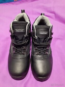 Pracovní boty vel. 42 zn. Bennon