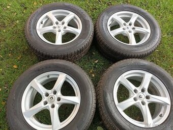 Zimní sada Renault r17 5x114,3 Pirelli 235/65/17