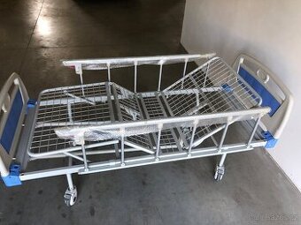 Polohovací zdravotní postel pro seniory