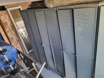 Plechové skříně