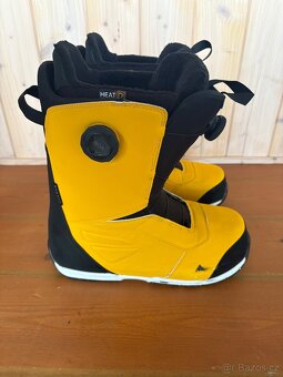 Burton Ruler Boa goldenrod UK 10,5 (EUR 44,5) PC 9 000 Kč