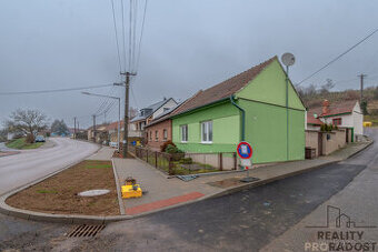 Pronájem rodinného domu s dvorem v Únanově, RD 2+1 Únanov