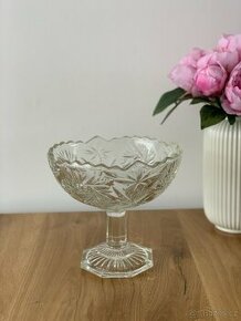 Mísa z broušeného skla