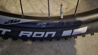 nová zapletená kola KTM 29"