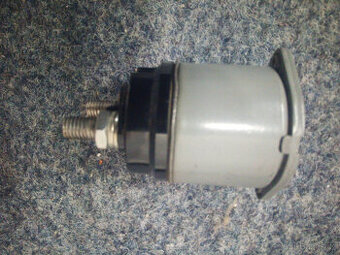 Elektromag.spínač startéru+115939108 Ovladač topení Favorit