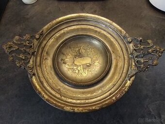 Stará zdobená mosazná mísa