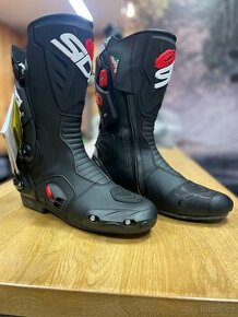 Čižmy na motorku / motorkářské čižmy