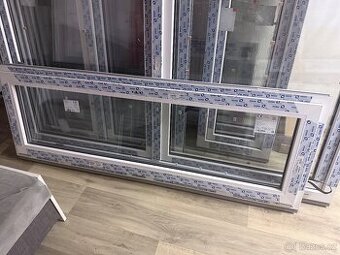 Plastové okno vyklopné nové