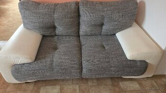 Čalouněná pohovka Meseri 2