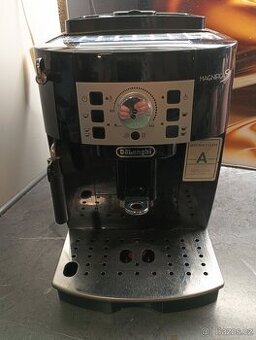 Kávovar De'Longhi Magnifica S
