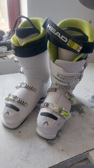 Lyžařske boty 260/265