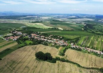 Prodej rodinného domu 4+kk s garáží a bazénem , Starý Poddvo