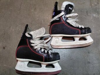 Chlapecké brusle CCM 220mm