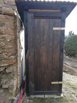 WC kadibudka stavební