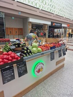 Prodám velký prodejní stánek do interiéru