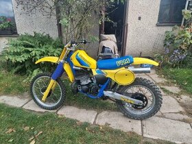 Suzuki RM500 ,465 koupím nebo jen dily