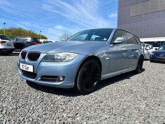BMW 320i combi 125kw