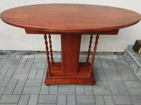 Originální stolek-celomasiv třešeň.