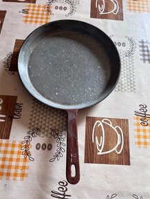 Pekáče - 1
