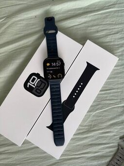 Apple Watch Series 10 Cellular 46mm Klavírně černý hliník