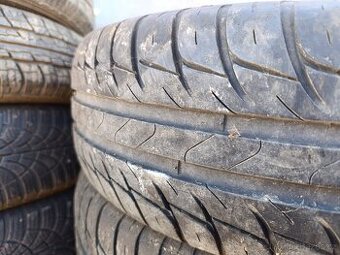 Pneu 205/65 r15