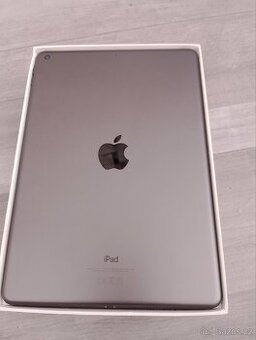 Zánovní iPad, 64GB