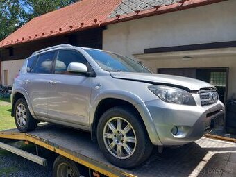 NÁHRADNÍ DÍLY - Toyota Rav4