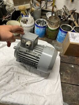 Elektromotor