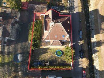 Nabízíme k pronájmu pěkný byt 3+1, ve vile, o ploše 67 m2.