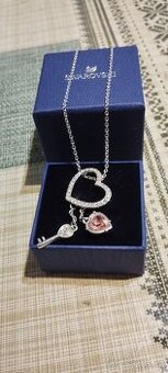 Swarovski náhrdelník s přívěsky