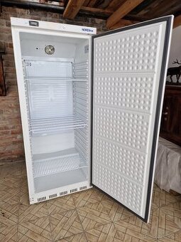 profesionální lednice NORDLINE UR600 - skladová