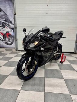 Yamaha YZF-R125 2008 22000KM TOP STAV PO GO ZÁRUKA