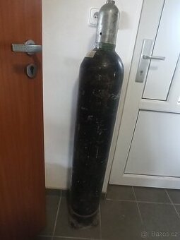 Tlaková láhev co2