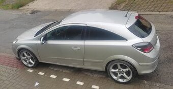 Opel Astra GTC 1,9 diesel 88 kW/110kw nová STK