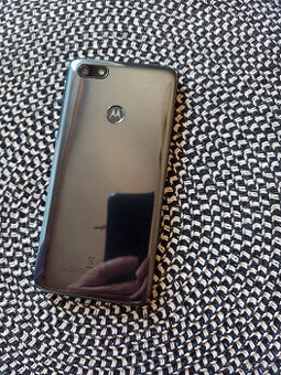 Motorola E6 play