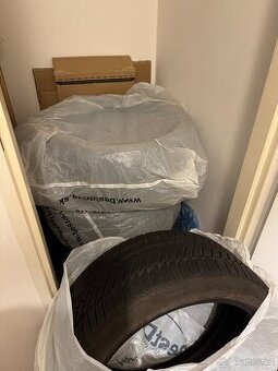 ZDARMA Zimní pneu Continental WinterContact 255/40 R19 100V