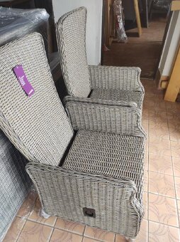 Zahradní polohovací relaxační křeslo ratan- nové