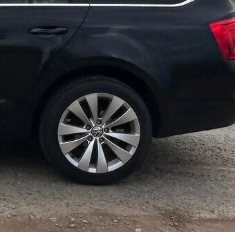 Prodám alu kola VW Passat CC R17