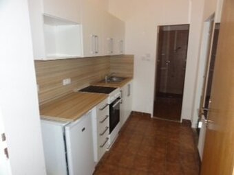 Pronájem bytu 1kk, 28m2, Pardubice-centrum