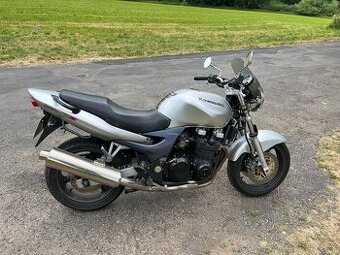 Kawasaki ZR-7S