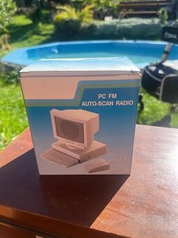 Retro PC FM Auto-Scan Radio 90. léta