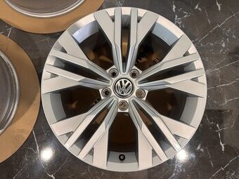 original alu VW Passat 3G B8 3G0601025AB Alltrack