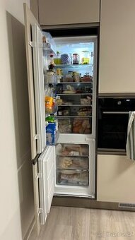 Vestavěná Lednice s mrazákem Electrolux LNT2LF18S