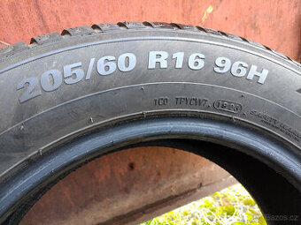 Zimní pneu KUMHO WinterCraft WP52 96H 205/60 R16