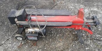 Štípačka na dřevo HECHT 650