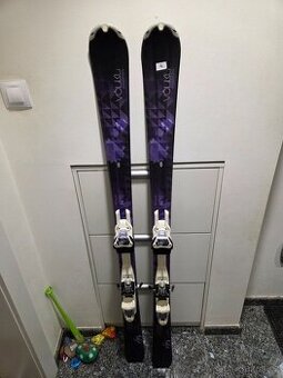 Sjezdové carvingové lyže Volkl Essenza 153 cm