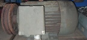 Motor 4kw mez Mohelnice